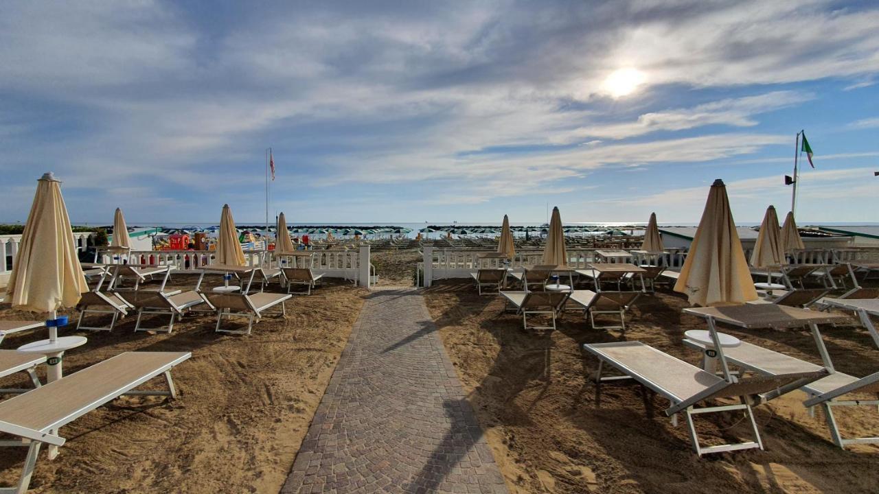 Hotel Rosa Maria Elite Bellaria-Igea Marina Exterior photo