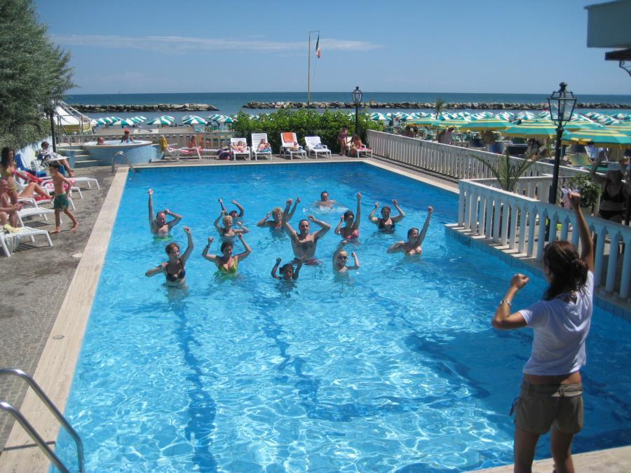 Hotel Rosa Maria Elite Bellaria-Igea Marina Exterior photo