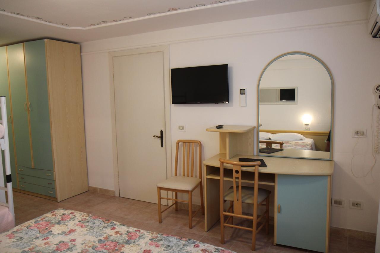 Hotel Rosa Maria Elite Bellaria-Igea Marina Exterior photo